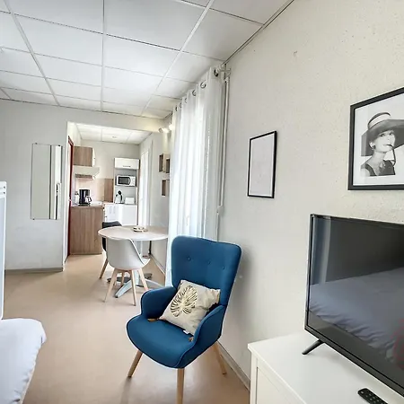 Apartment En Centre-ville, Proche Thermes Avec Balcons Et Wifi - Animaux Acceptes - Fr-1-451-177 Lamalou-les-Bains